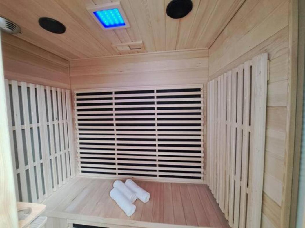 Le Bleriot - Idealement Situe Avec Sauna กาเลส์ ภายนอก รูปภาพ